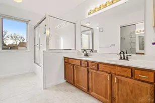 1184 Creekstone Dr, Union Township, OH 45103 - Photo 15