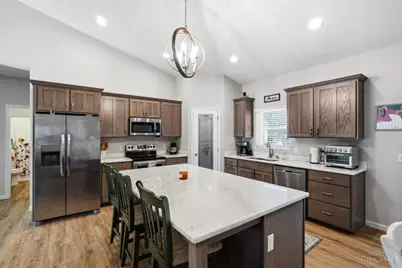 1348 Wagner Drive, Perry Township, OH 45118 - Photo 11