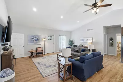 1348 Wagner Drive, Perry Township, OH 45118 - Photo 7