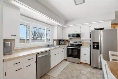 307 E Ruth Street, Sidney, OH 45365 - Photo 9