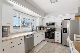 307 E Ruth St, Sidney, OH 45365 - Photo 9