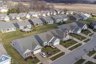 1358 Brookchase Cir, Hamilton Township, OH 45039 - Photo 27