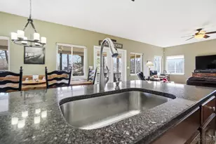 1065 Brunswick Dr, Perry Township, OH 45118 - Photo 15