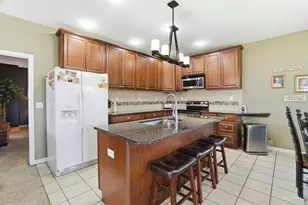 1065 Brunswick Dr, Perry Township, OH 45118 - Photo 9