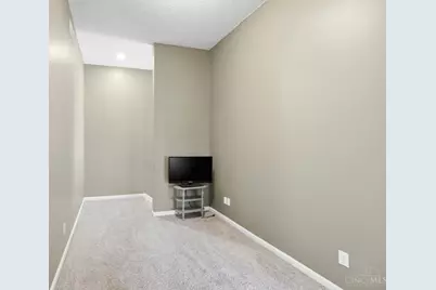 1065 Brunswick Drive, Perry Township, OH 45118 - Photo 33