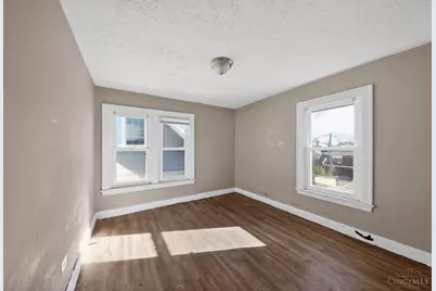 4340 W Eighth Street, Cincinnati, OH 45205 - Photo 9