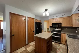 24149 Schlemmer Ct, Lawrenceburg, IN 47025 - Photo 9