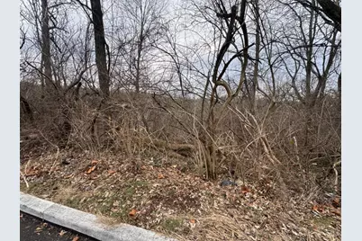 1039 Burton Avenue, Cincinnati, OH 45229 - Photo 1