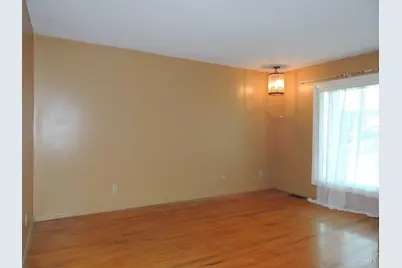 567 Brunswick Drive, Forest Park, OH 45240 - Photo 3