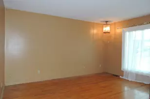 567 Brunswick Dr, Forest Park, OH 45240 - Photo 3