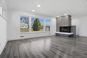 6101 Capri Dr, Cincinnati, OH 45224 - Photo 5