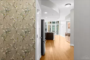 1326 Vine St, Cincinnati, OH 45202 - Photo 5