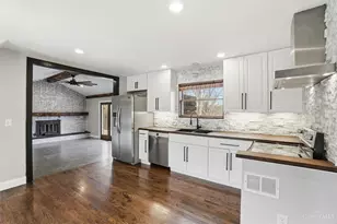 7238 Pickway Dr, Green Township, OH 45233 - Photo 11