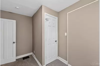 4318 W 8th Street, Cincinnati, OH 45205 - Photo 7