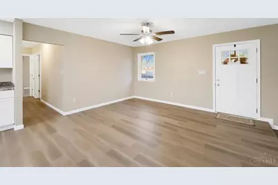 913 Hartz Drive, Lebanon, OH 45036 - Photo 3