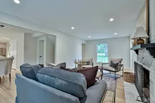 8765 Weller Rd, Montgomery, OH 45249 - Photo 9