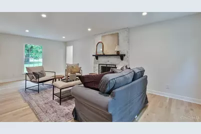 8765 Weller Road, Montgomery, OH 45249 - Photo 7