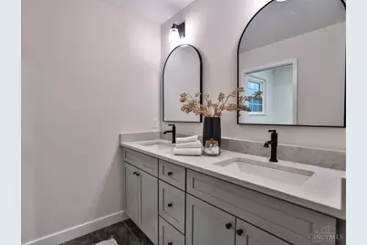 8765 Weller Road, Montgomery, OH 45249 - Photo 37