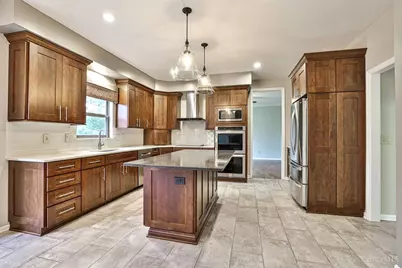 1118 Glen Echo Lane, Miami Township, OH 45150 - Photo 7