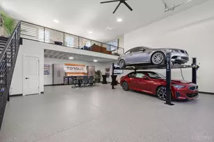 4477 Thirty Fourth Ave, Cincinnati, OH 45209 - Photo 3