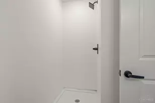 4477 Thirty Fourth Ave, Cincinnati, OH 45209 - Photo 5