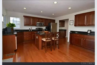 7507 Victoria Falls Avenue, Maineville, OH 45039 - Photo 5