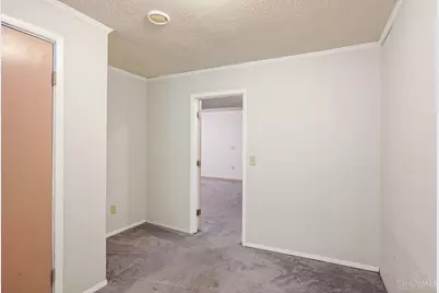 2985 Welge Lane, Green Township, OH 45248 - Photo 23