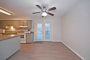 9846 Pinedale Dr, Colerain Township, OH 45231 - Photo 9