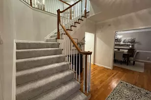 5047 Village Dr, Newtown, OH 45244 - Photo 13