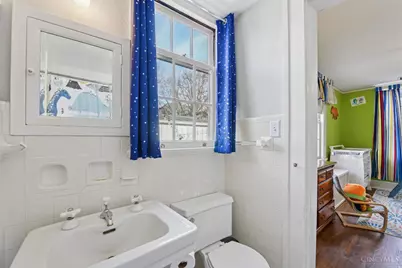 95 E Fountain Avenue, Glendale, OH 45246 - Photo 25