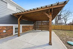 6885 Kyles Station Rd, Liberty Township, OH 45044 - Photo 33