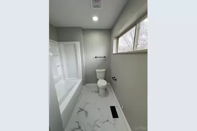 30 Berkshire, Hamilton, OH 45013 - Photo 15