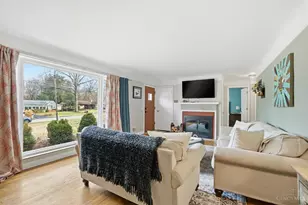 8797 Long Ln, Springfield Township, OH 45231 - Photo 9