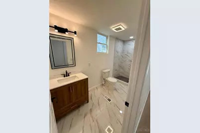 1050 Marshall, Cincinnati, OH 45225 - Photo 5
