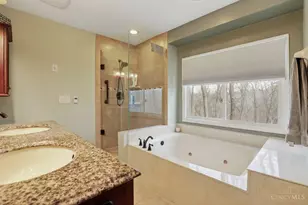 7967 Kimbee Dr, Anderson Township, OH 45244 - Photo 35