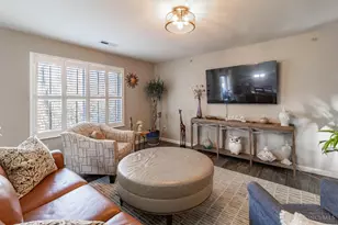 1429 Double Eagle Ct, Turtle Creek Township, OH 45036 - Photo 7