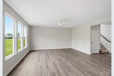 1204 Eagle Boulevard, Hamilton Township, OH 45039 - Photo 5