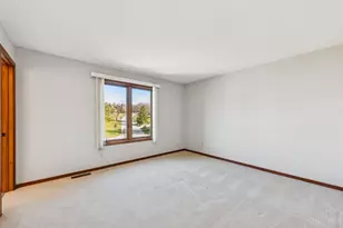 10301 Giverny Blvd, Evendale, OH 45241 - Photo 39