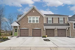 5881 Parkview Ln, Miami Township, OH 45150 - Photo 1