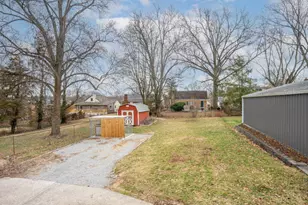 2156 Townhill Dr, Green Township, OH 45238 - Photo 7