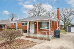 2156 Townhill Dr, Green Township, OH 45238 - Photo 3