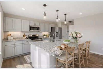 714 West Arlington Drive, Trenton, OH 45067 - Photo 3