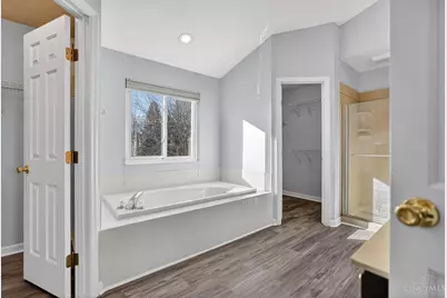 8335 Charming Manor, West Chester, OH 45069 - Photo 25