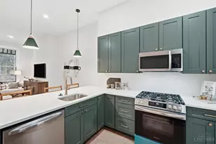 989 Parkside Circle, Cincinnati, OH 45202 - Photo 9