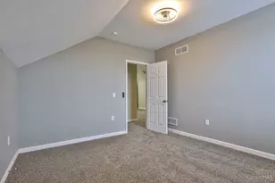 654 3rd St, Cincinnati, OH 45215 - Photo 23