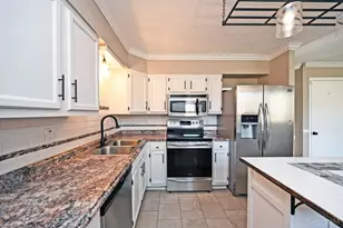 8638 Northport Dr, Cincinnati, OH 45255 - Photo 13