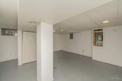 5517 Surrey Avenue, Green Township, OH 45248 - Photo 17