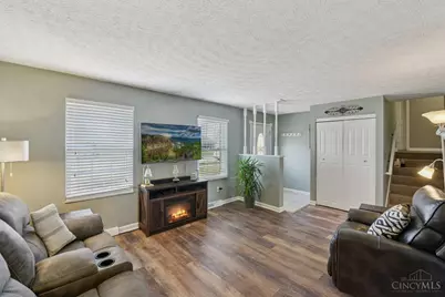 5276 Chateau Way, Fairfield, OH 45014 - Photo 5