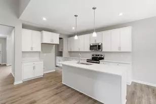 1180 Eagle Blvd, Hamilton Township, OH 45039 - Photo 9