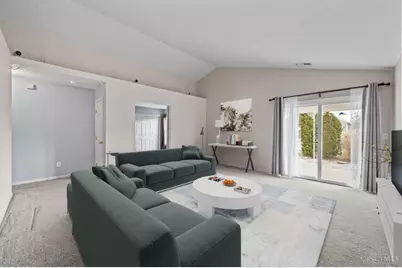 219 Hartford Court, Hamilton Township, OH 45039 - Photo 11